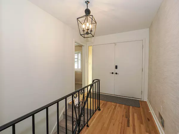 Salt Lake City, UT 84108,1174 S STANSBURY WAY