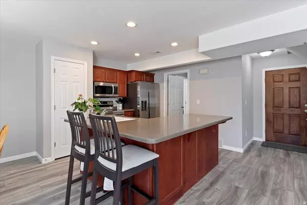 Harrisville, UT 84414,2434 N CHARLESTON AVE E