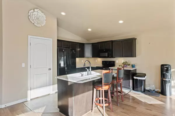 Tooele, UT 84074,834 N 200 W