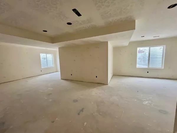 Eagle Mountain, UT 84005,1184 E BLACKFEET DR #501