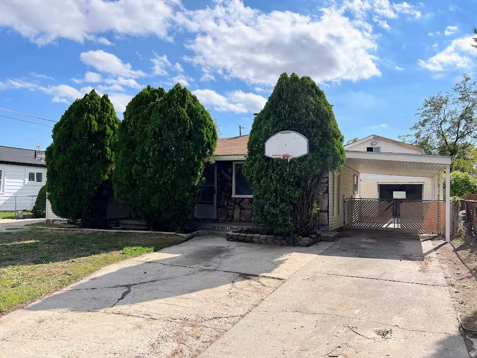 Kearns, UT 84118,4077 W 5740 S