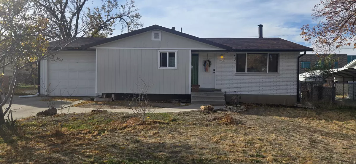 White City, UT 84094,954 E CARNATION DR