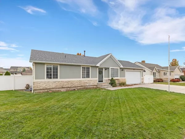 Midvale, UT 84047,231 W AMANDA LYNN LN