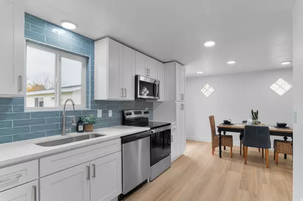 West Jordan, UT 84088,8026 S LAGUNA CIR W