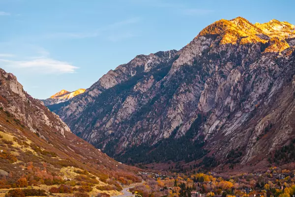 Sandy, UT 84092,9512 S GRANITE TRAIL LN #393