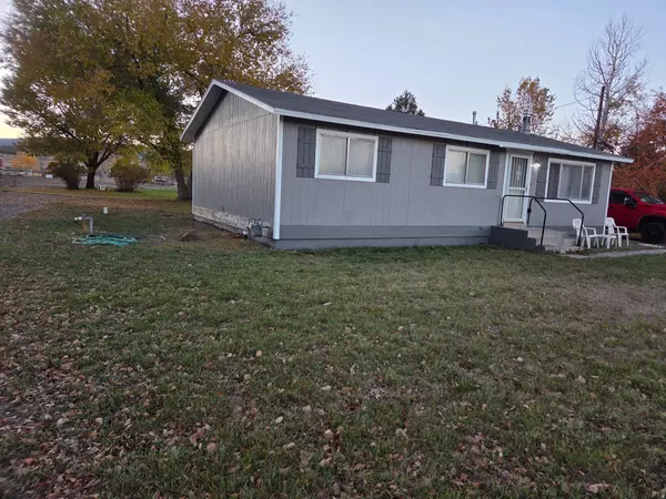 Panguitch, UT 84759,80 S 300 W