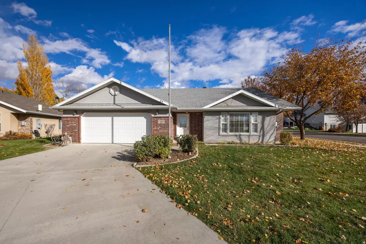 Hyde Park, UT 84318,221 W 260 N