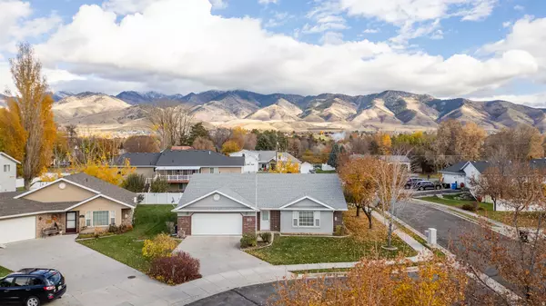 Hyde Park, UT 84318,221 W 260 N