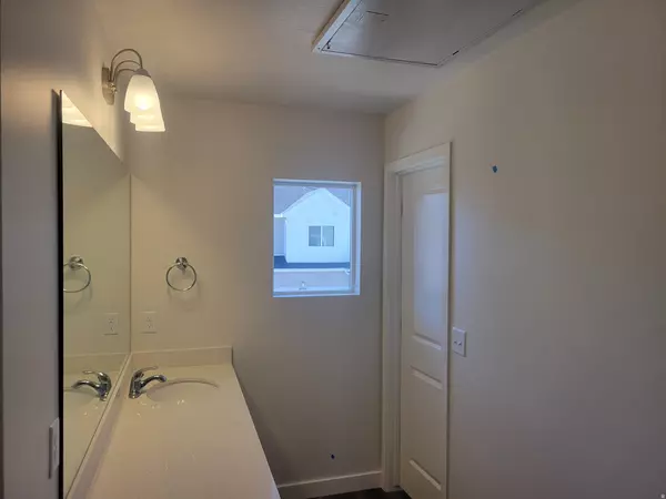 West Jordan, UT 84081,6825 S MT MEEK DR W #227