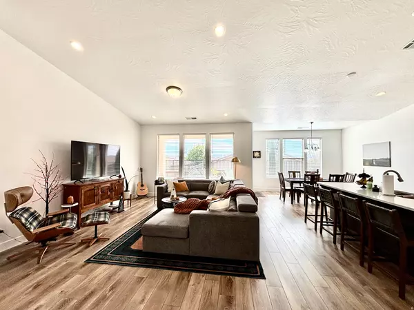 Washington, UT 84780,233 W GREEN JADE DR