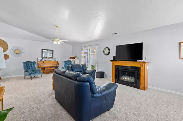 Clearfield, UT 84015,1660 E 900 S #18