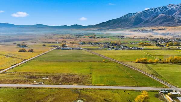 Mendon, UT 84325,1200 S 5400 W #13