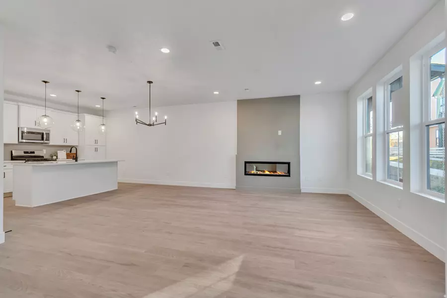 6969 W HIDDEN HILLS WAY S #144, West Jordan, UT 84081