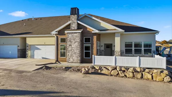 1497 N SARATOGA VIEW LN #A, Saratoga Springs, UT 84045