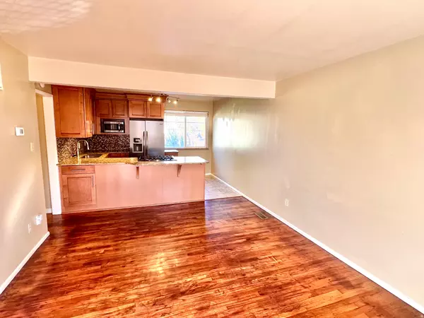 Salt Lake City, UT 84103,650 N 300 W #205