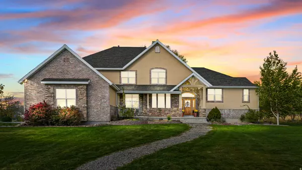 9141 N CANYON WASH DR, Eagle Mountain, UT 84005