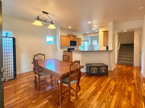 South Jordan, UT 84009,11441 S OAKMOND RD