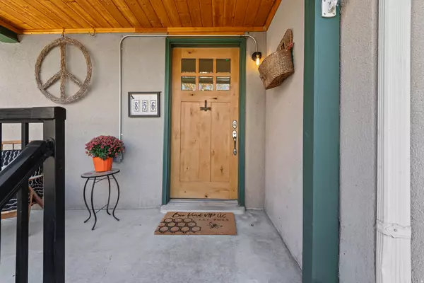 Salt Lake City, UT 84105,856 E SHERMAN AVE