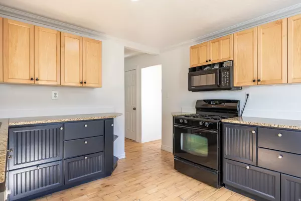 Pleasant Grove, UT 84062,405 N 200 E