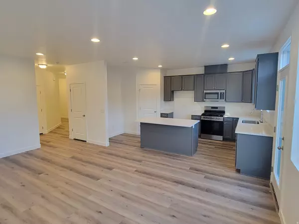 West Jordan, UT 84081,6813 S MT MEEK DR #224