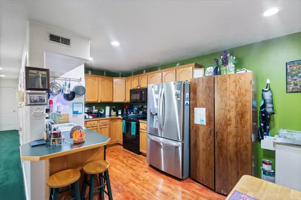 Provo, UT 84601,208 S 1050 W #42