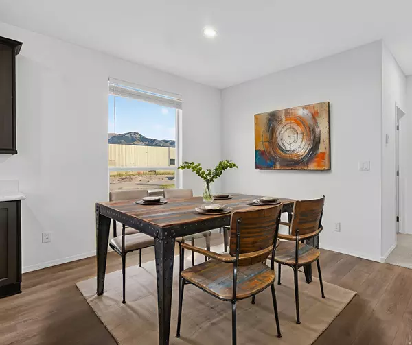 Pleasant View, UT 84414,1700 W 2700 N #13