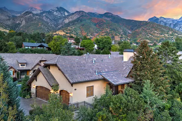 Sandy, UT 84093,8778 S FALCON HEIGHTS LN