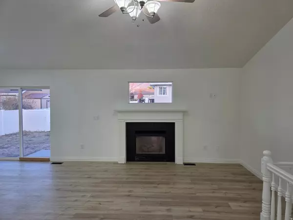 Spanish Fork, UT 84660,993 S 1660 E