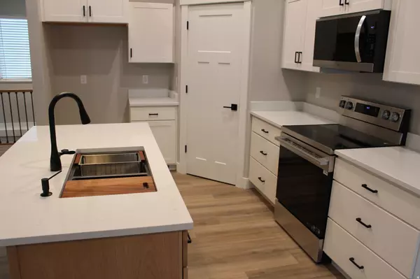 West Valley City, UT 84128,4113 S RUSHFORD CT