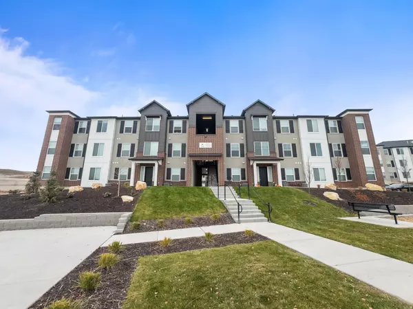 762 LANG CT #202, Saratoga Springs, UT 84045