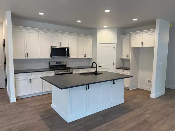 West Point, UT 84015,3847 W 50 S #428