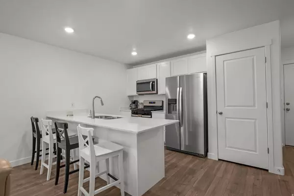 Magna, UT 84044,8457 W LOVERIDGE DR #1304