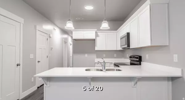 Riverton, UT 84096,4714 DEARING LN #LL 301