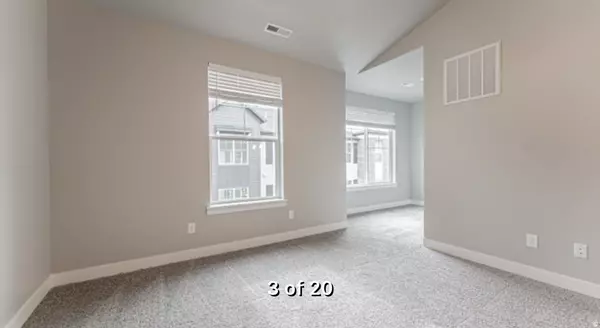 Riverton, UT 84096,4714 DEARING LN #LL 301