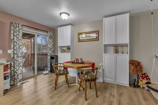 Logan, UT 84321,866 S RIVERWOOD DR W