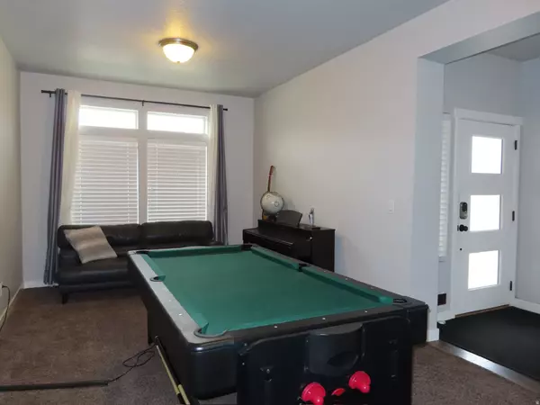 Herriman, UT 84096,4102 W MADINGLEY CIR S