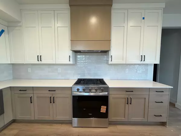 South Weber, UT 84405,6374 S RAY DR #111