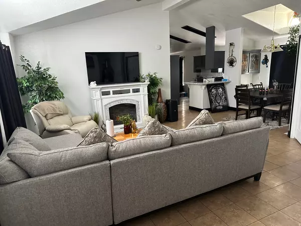 Layton, UT 84041,265 N MINDELLA WAY