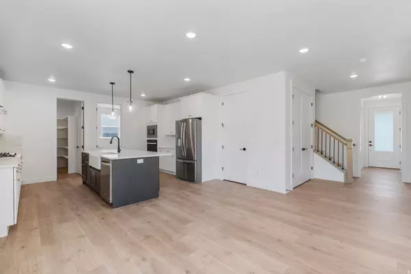 Santaquin, UT 84655,1263 CREST DALE LN S