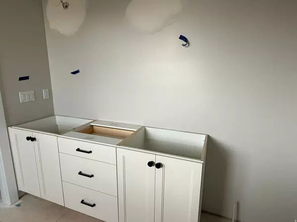 Farr West, UT 84404,2452 W 3000 N