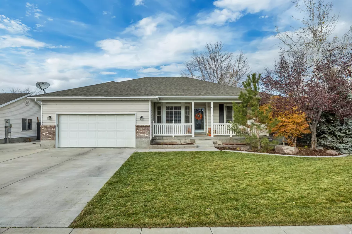 Stansbury Park, UT 84074,71 PEBBLE BEACH DR E