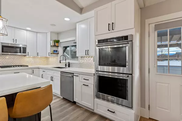 Farmington, UT 84025,1383 W LONGHORN DR