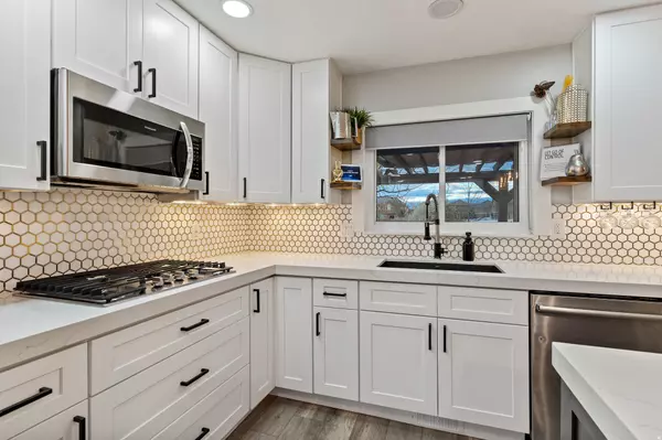 Farmington, UT 84025,1383 W LONGHORN DR