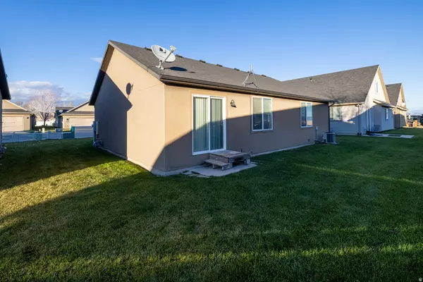 Vernal, UT 84078,472 E 640 S