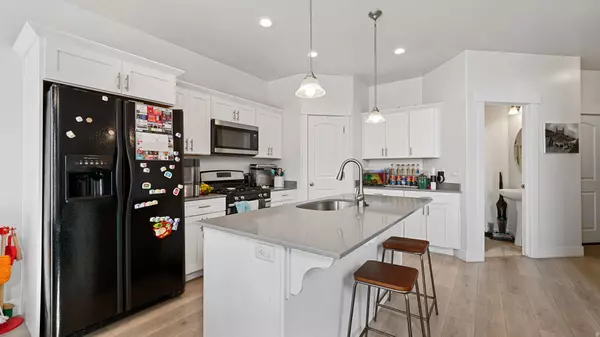 Lehi, UT 84048,3759 W 2380 N