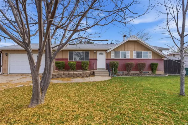 1096 N 300 W, Layton, UT 84041