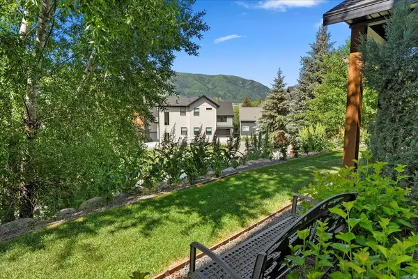 Eden, UT 84310,3543 N CREEKSIDE WAY E