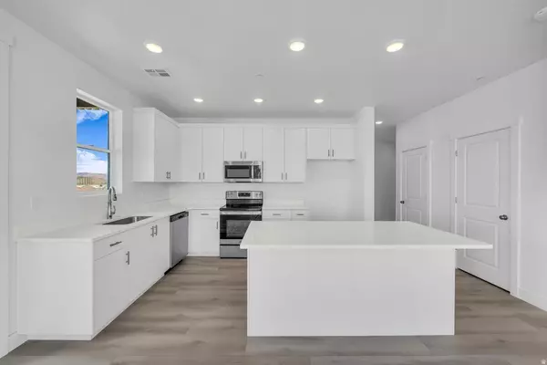 St. George, UT 84790,5599 S CARNELIAN PKWY #207