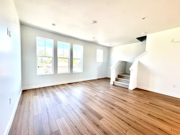 Layton, UT 84041,1658 N 1600 W