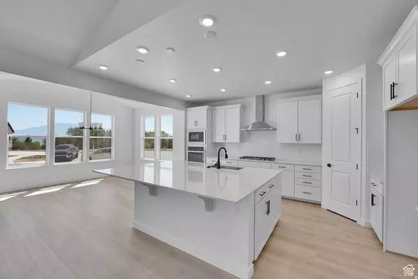 Saratoga Springs, UT 84045,3324 S ZIGZAG HERON DR